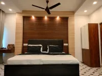 Kollolini Kolkata - B&Bs (Bed and breakfast)