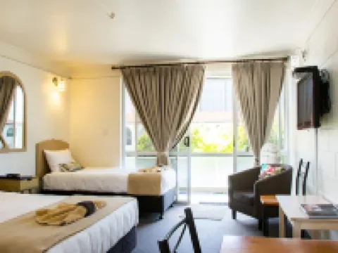 Alpha Motor Inn Hotels in Palmerston North