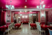 Vintage Hotels in Yelets