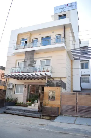 De Bougain Villa Отели рядом с достопримечательностью «Университет Банарас Хинду»