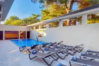Grand Premyer Hotel - Pools