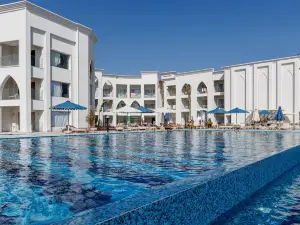 Sunrise Remal Beach Resort