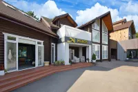 Amk Montis Hotel Hotels in Inozemtsevo