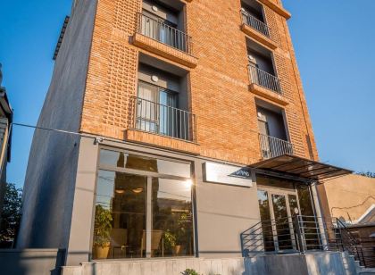 Doors Hotel