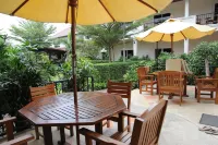 เซอรีน แซนด์ส เฮลท์ รีสอร์ท - Serene Sands Health Resort