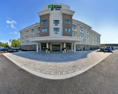Holiday Inn Express & Suites WEST OCEAN CITY by IHG Hotels in West Ocean City
