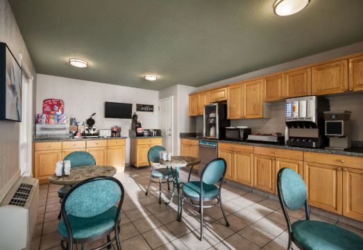 베이몬트 바이 윈덤 힌턴