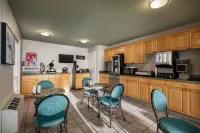 Baymont by Wyndham Hinton Hotels in Hinton