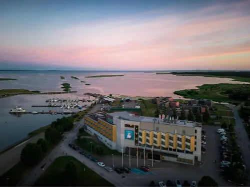 Georg Ots Spa Hotel - parking