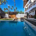 Mambo Cabana - Lodges