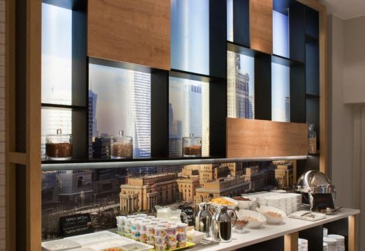 바르샤바 호텔 외경