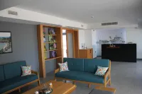 Port Marina Hotel