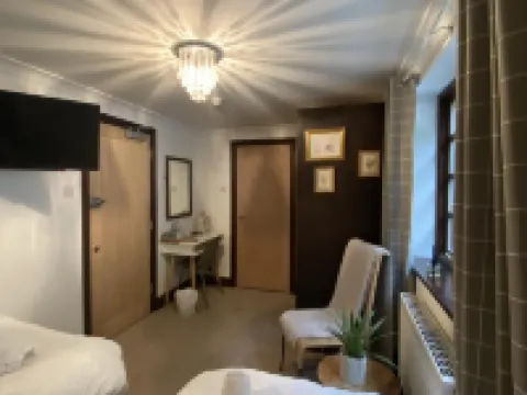 The Rising Sun Inn Hotels in Longfield