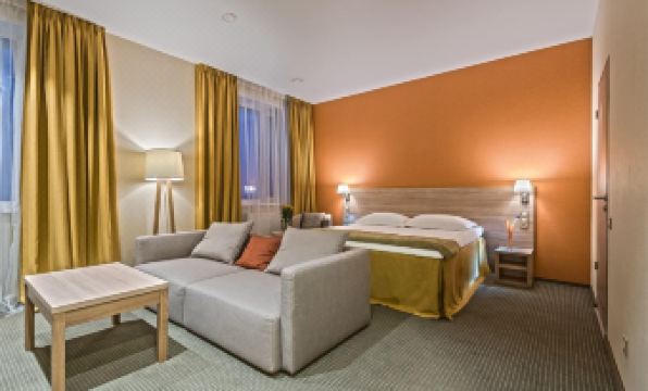 SKYEXPO Hotel - Housity