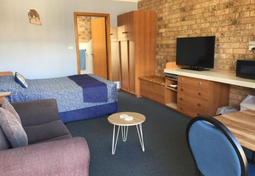 Whale Fisher Motel - Housity