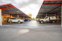 Harvest Lodge Motel - Gunnedah - parking
