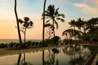 Earl's Regent Negombo - Beach
