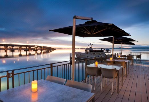 트리니티 워프 수영장