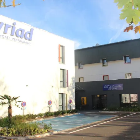 Kyriad Saint Quentin EN Yvelines - Montigny