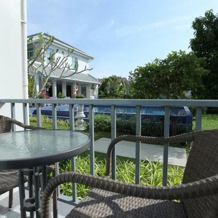 Villa Amphawa