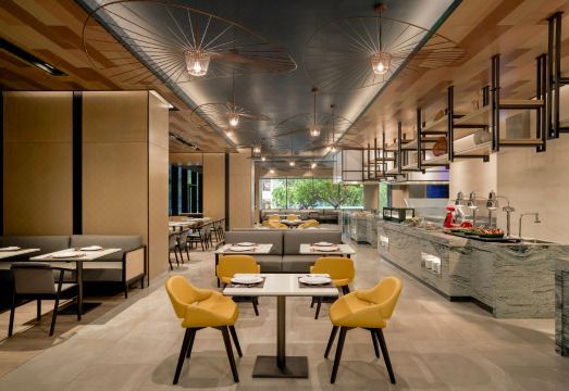 코트야드 바이 메리어트 다낭 한강 인피니티 풀