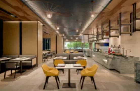 Courtyard by Marriott Danang Han River