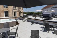 CE Plaza Hotel