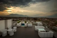 Ascent Hotel & Cafe Malang - Layanan Antar-Jemput