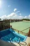 Hotel Palafitos Overwater Bungalows - Luxury