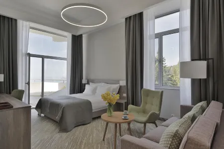 Garden Resort Отели рядом с достопримечательностью «Гагрский аквапарк»