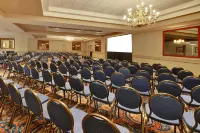 Four Points by Sheraton St. Catharines Niagara Suites Hotels in Thorold