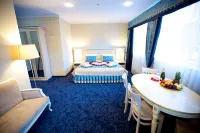 Europe Hotel โรงแรมใกล้Tula Synagogue