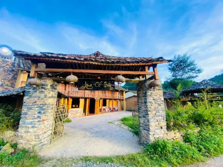 Long Cổ Trấn Homestay Отели в г. Lung Cu
