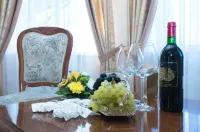 VinoGrad Hotel