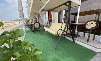 Pioner Living Quartes