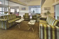 La Quinta Inn & Suites by Wyndham Danbury - Pet friendly
