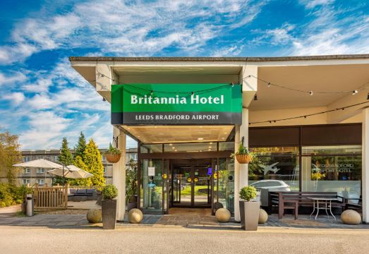 브리타니아 리즈 브래드포드 에어포트