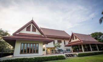 Thararin Villa