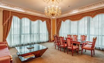 Artis Plaza Hotel - Housity