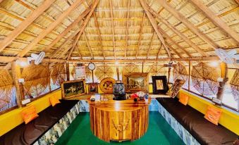 Omeesha Beach Hotel - Housity