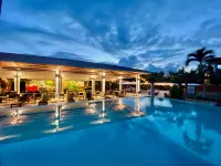 Summit Rainforest & Golf Resort