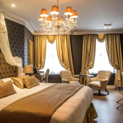 Luxury Boutique Hotel de Castillion Отели рядом с достопримечательностью «Озеро Минневатер»