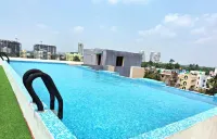 Starlit Suites Newtown Kolkata - ที่มีสระว่ายน้ำ