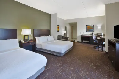 Holiday Inn Express & Suites Geneva Finger Lakes Hotels in Geneva