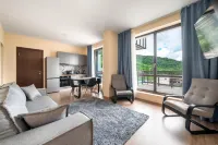 Skypark Apart-Hotel Kant (alpine skiing museum equipment center) 주변 호텔