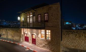 Roots Boutique Hotel