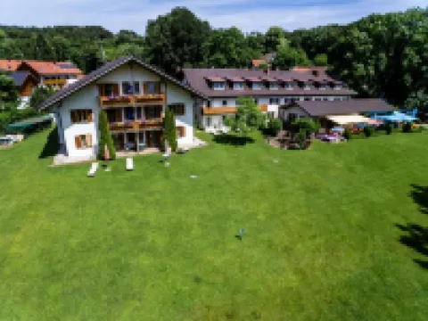 Landhotel Huber am See Hoteles en 