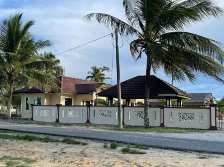 Faris's Homestay & Resort Отели в г. Pasir Puteh