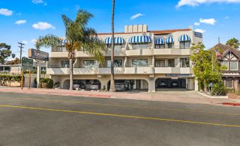 Travelodge by Wyndham San Clemente Beach