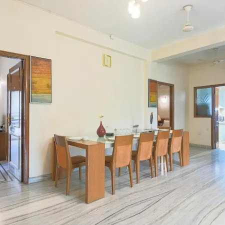 BedChambers Serviced Apartments, Sector 45